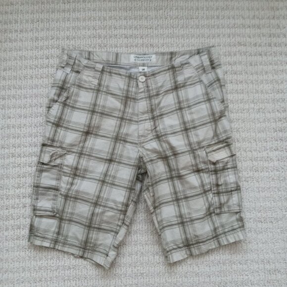 Urbanology Cargo Shorts - Picture 2 of 2